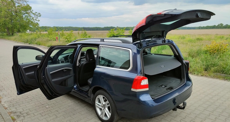 Volvo V70 cena 31300 przebieg: 259000, rok produkcji 2013 z Baranów Sandomierski małe 781